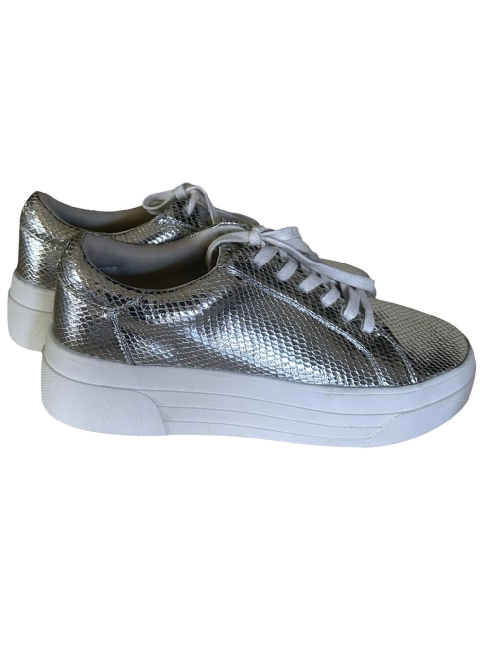 JESSICA SIMPSON Catrona2 Platform Low Top Sneakers Silver Metallic Snakeskin
